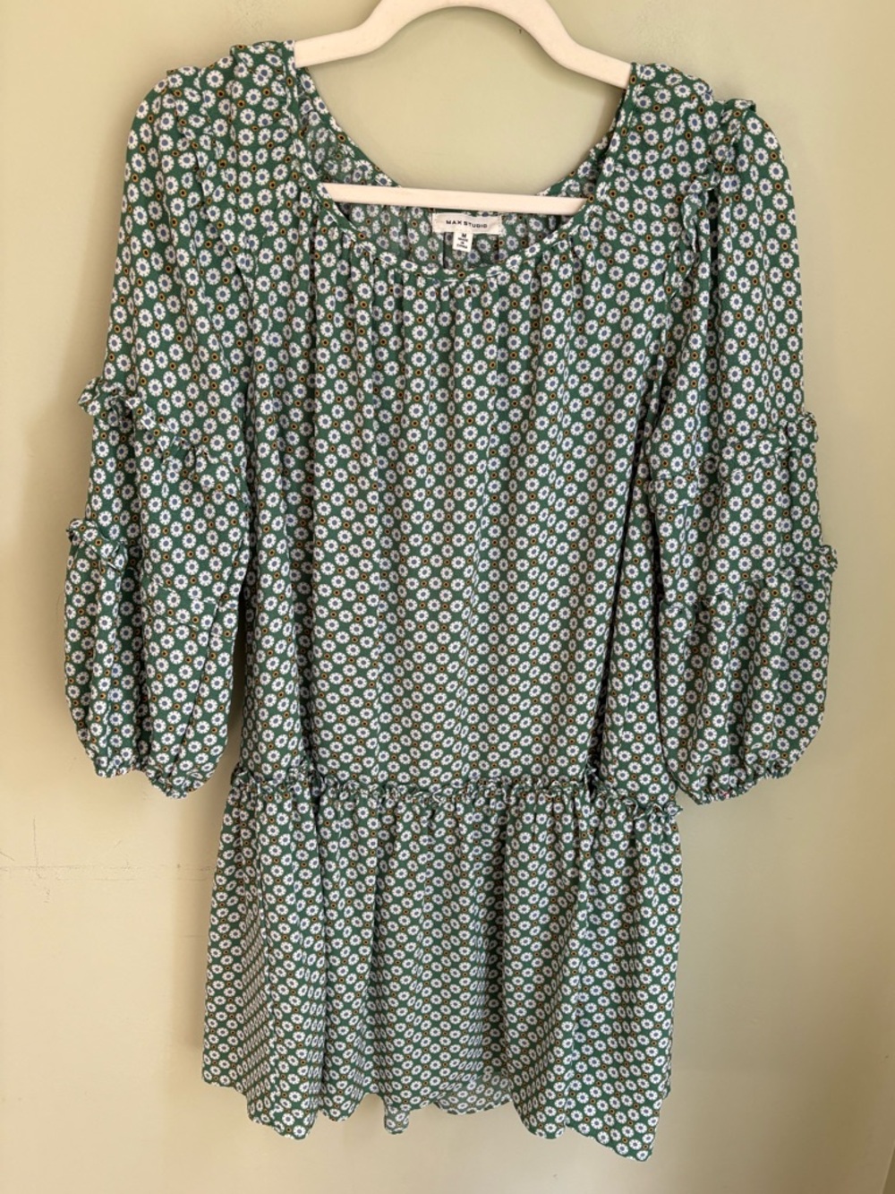 Max Studio Green Print drop waist babydoll style dress. Size M. Very nice!